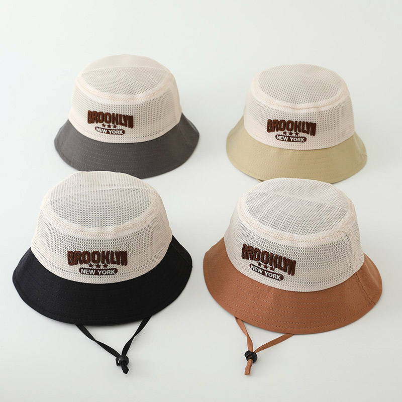 Summer Clothing Capsule - Chapeau de soleil brodé pour bébé,