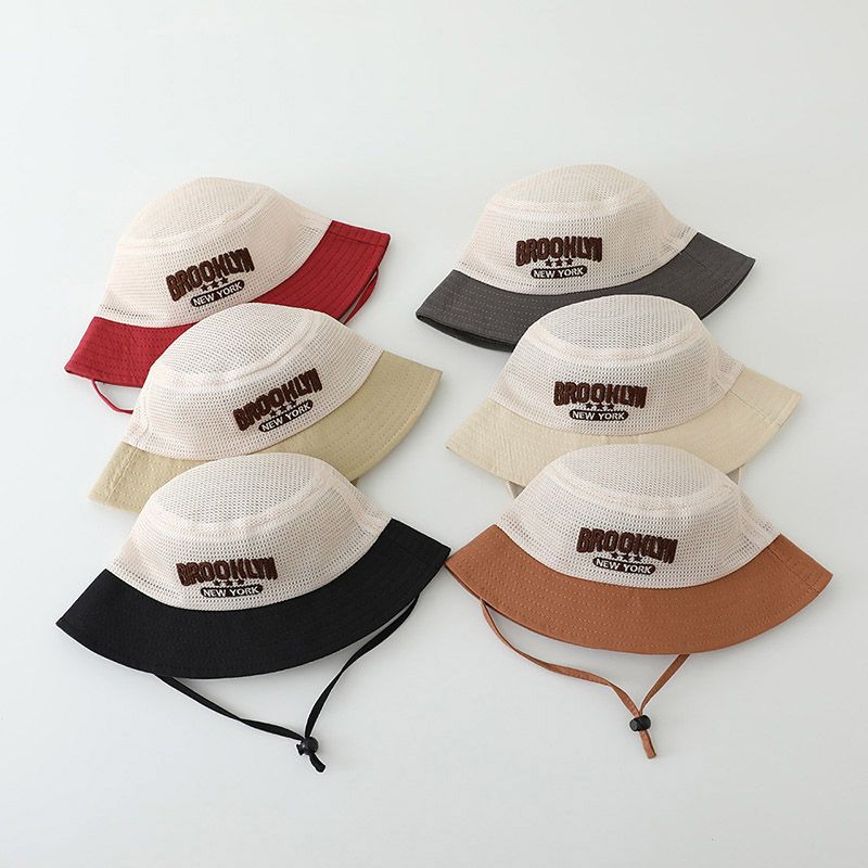Chapeau de soleil brodé pour b - Summer Clothing Capsule avis et prix
